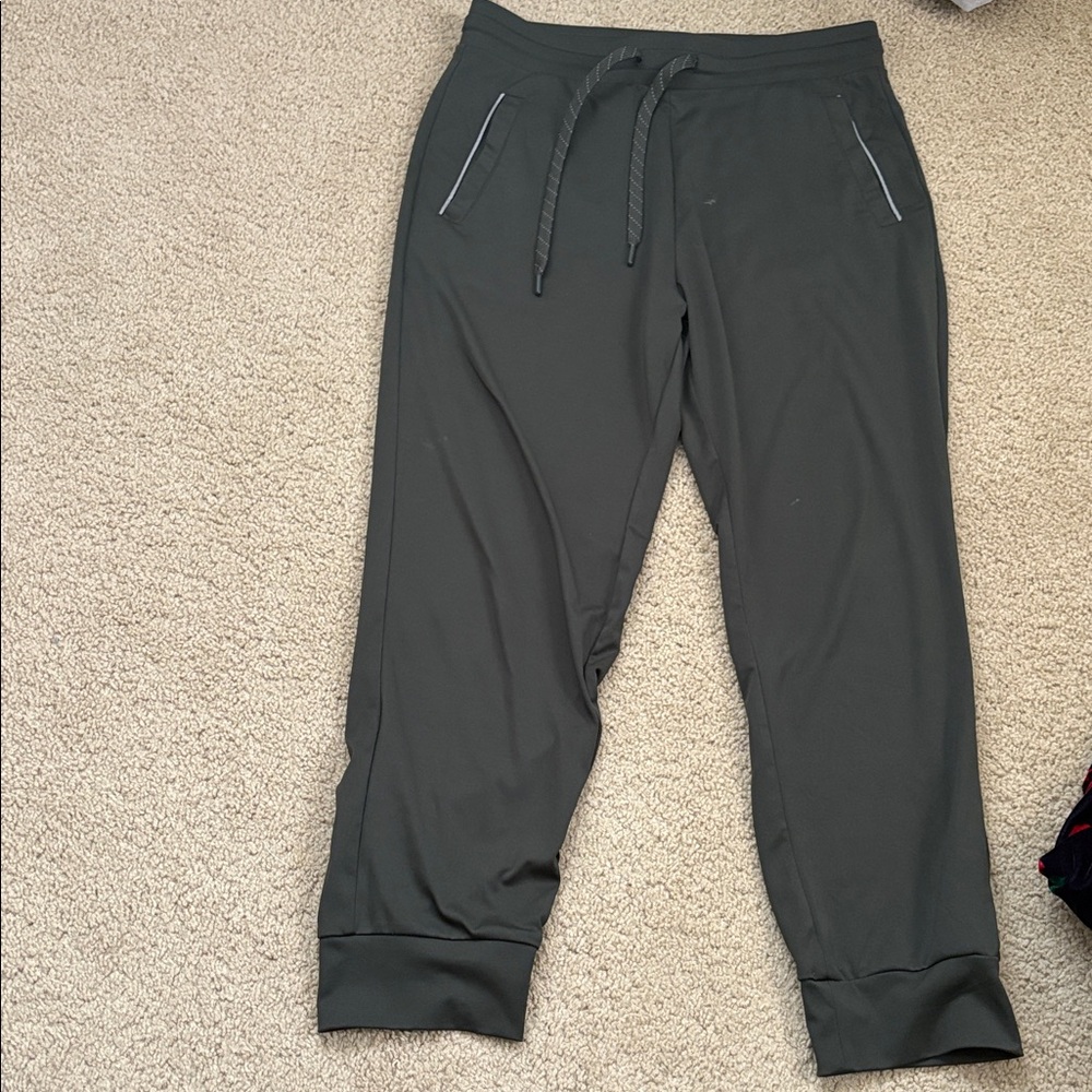 Men's Dark Green Jogger Pants